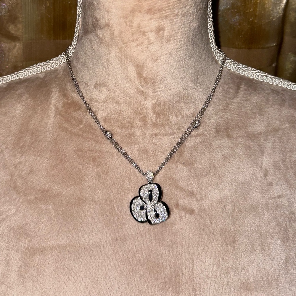 Leo Pizzo 18kt limited edition necklace with diamonds and black enamel